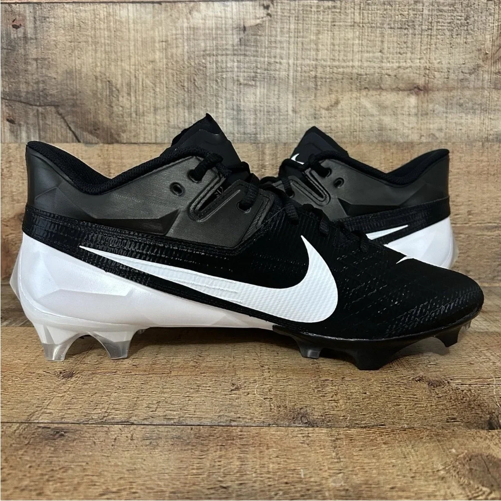 Nike Vapor Edge Elite 2 360‎ Cleats in Black and White Sz 8 men’s